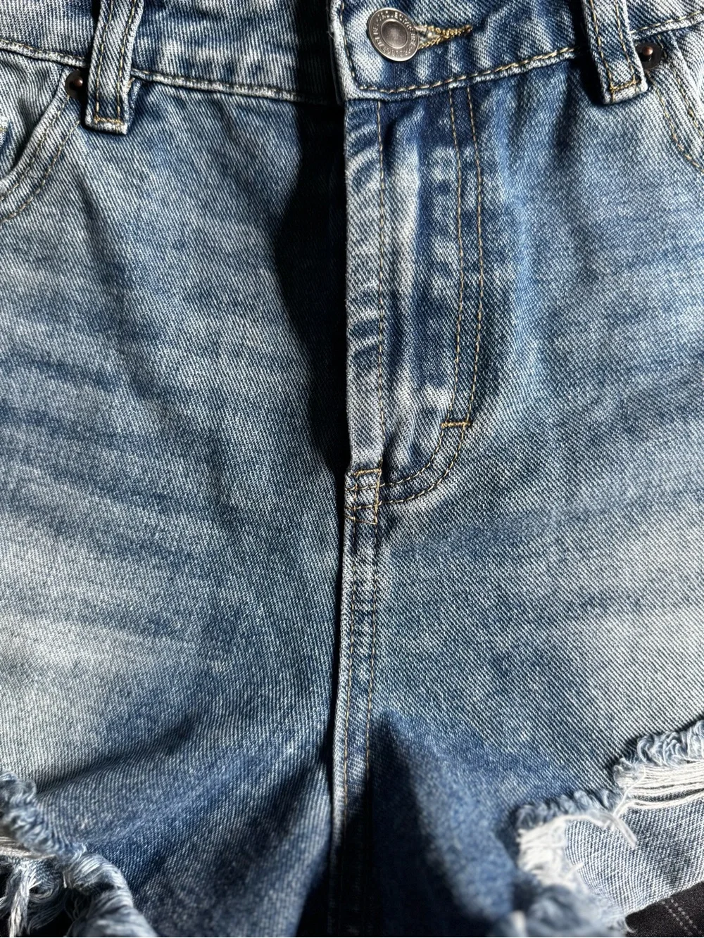 SHEIN Light Blue Distressed Denim Mini Shorts